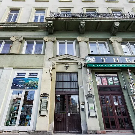 Bpr Kyanit Design With A/c Budapest