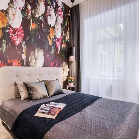 Bpr Kyanit Design With A/c Apartamento *