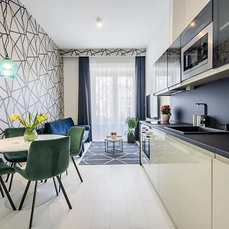 Bpr Kyanit Design With A/c Apartment Budapest