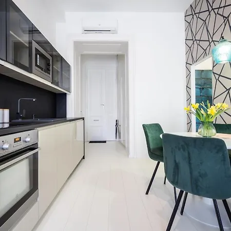Apartment Bpr Kyanit Design With A/c Budapest